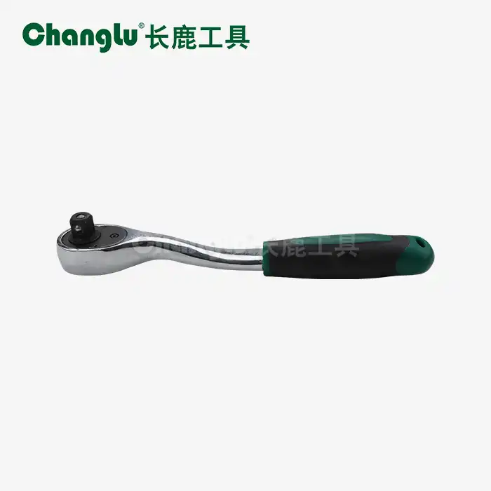 Mirror-faced quick-release ratchet wrench